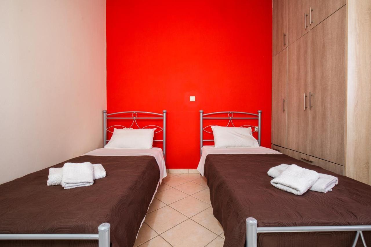 Nikis Apartments Kisamos Dhrapaniás Exteriör bild