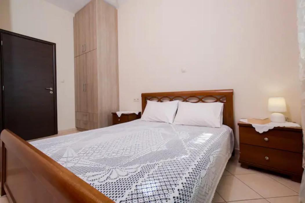 Nikis Apartments Kisamos Dhrapaniás Exteriör bild